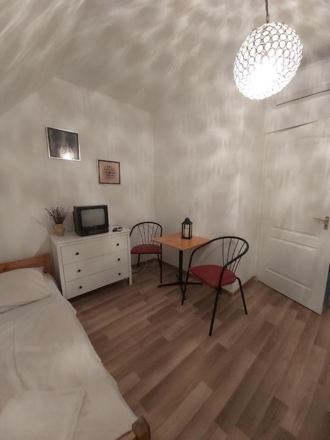 Bed and Breakfast Platanus Vendeghaz Zamárdi Exterior foto